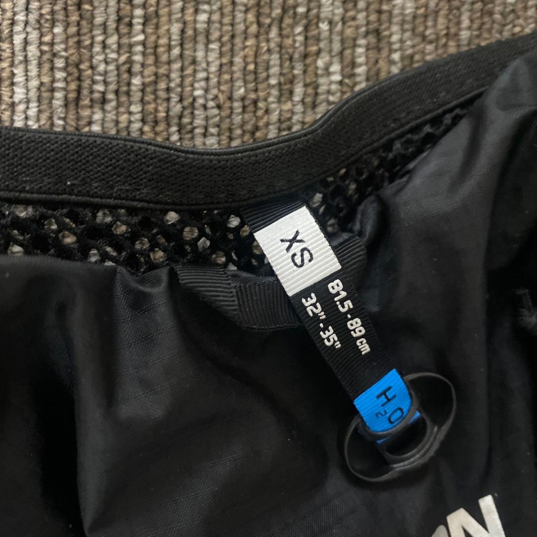 本日23:59値下げSALOMONACTIVESKIN 4XSザック トレイル