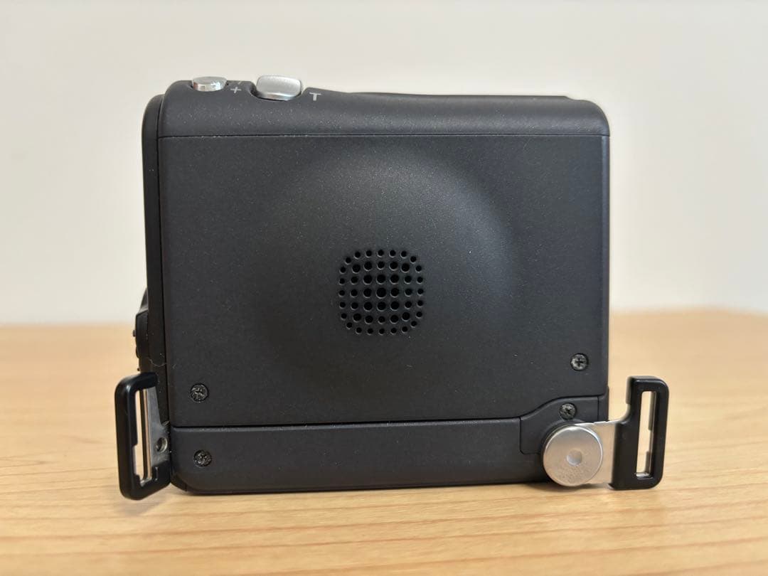 2003年製SHARP Viewcam Z /VL-Z5-W ビデオカメラ