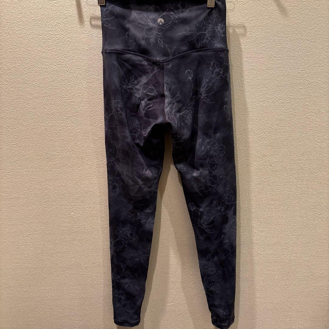 ヨガウェア　ウエストギャザーレギンスSサイズ　ホットヨガLAVA