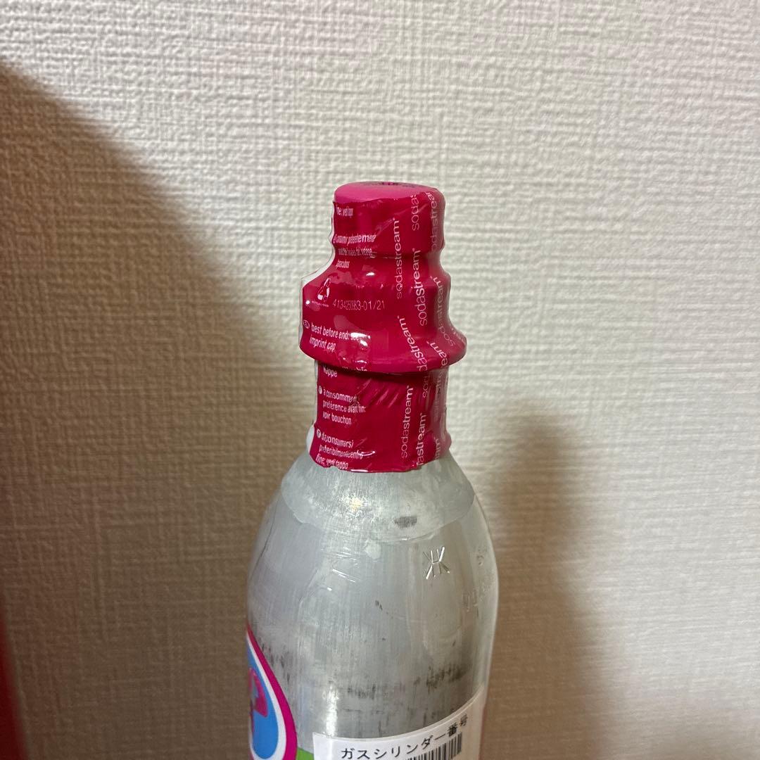 【新品】ソーダストリーム 炭酸水メーカー レッド　SSM1102 テラ