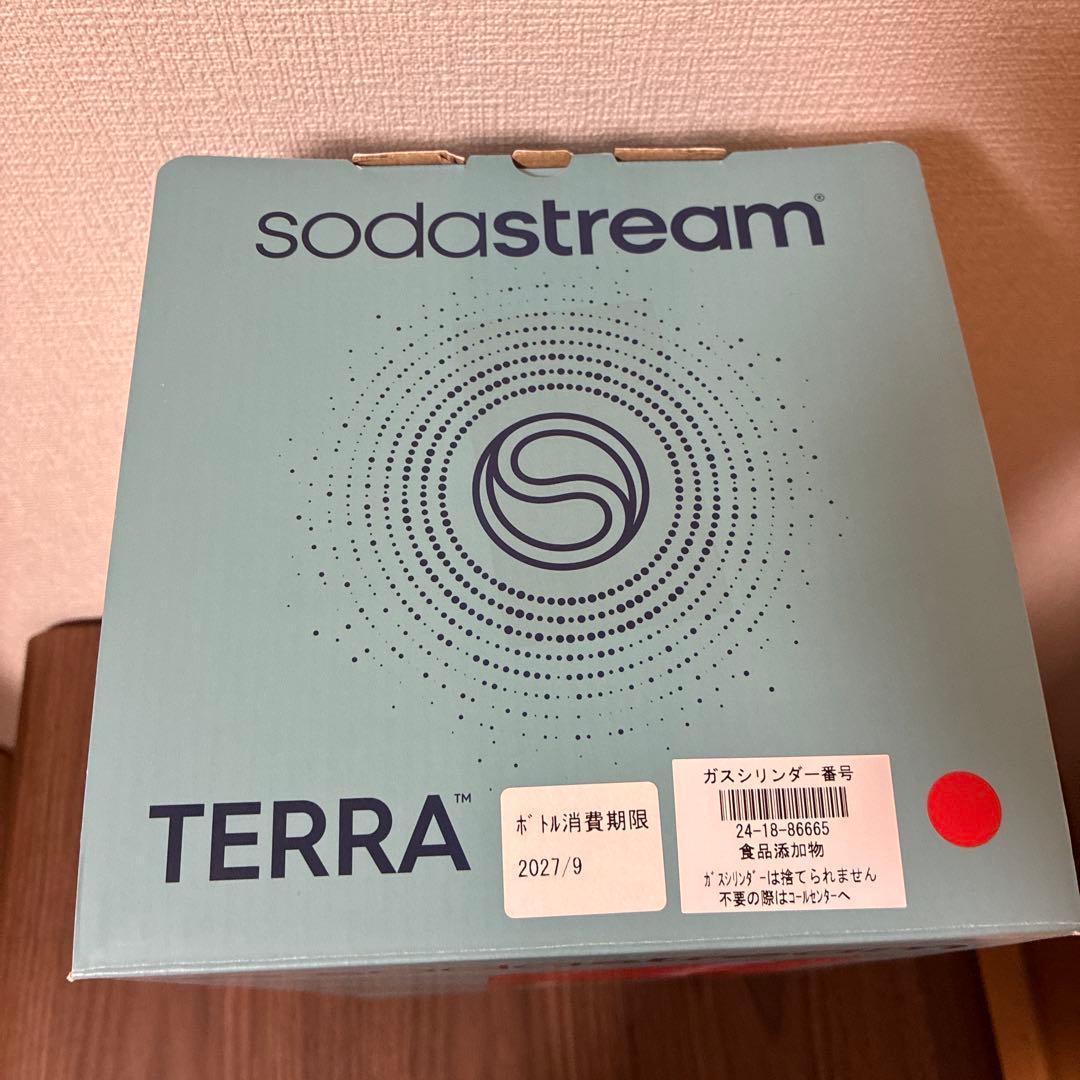 【新品】ソーダストリーム 炭酸水メーカー レッド　SSM1102 テラ
