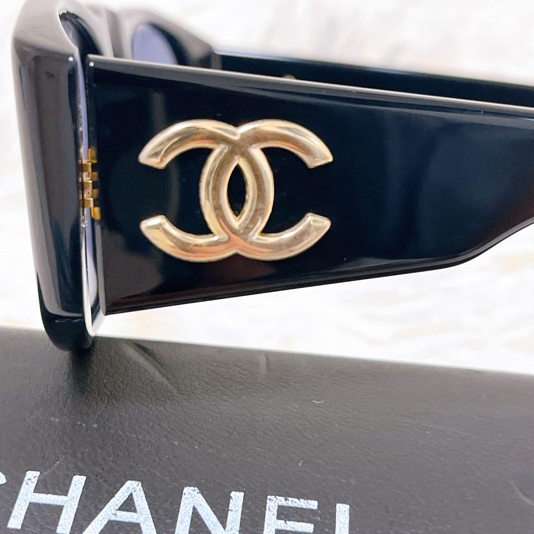 CHANEL サングラス　ココマーク　黒　ケース付き