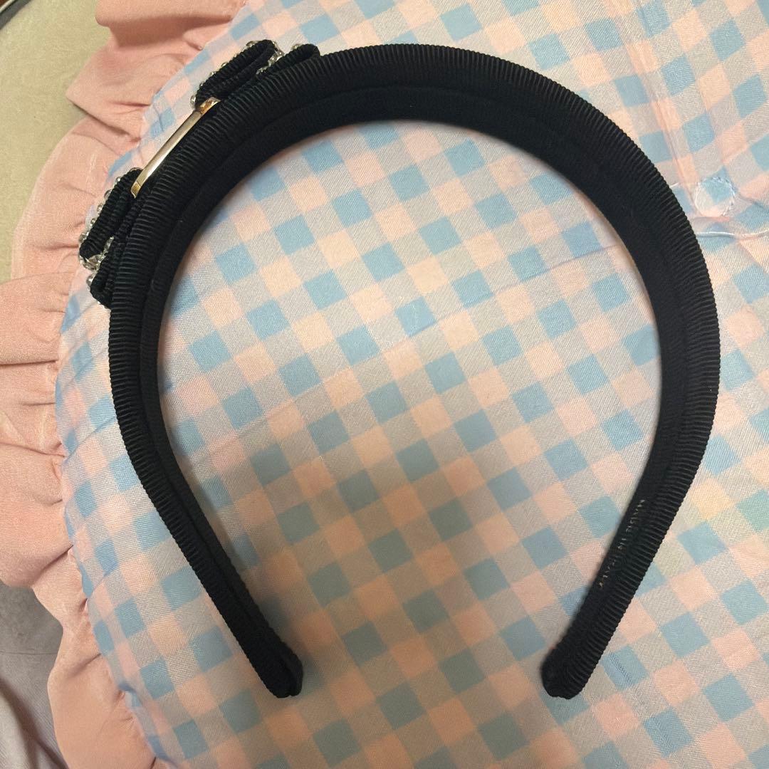 Ferragamo ラインストーン カチューシャ 美品 ブラック