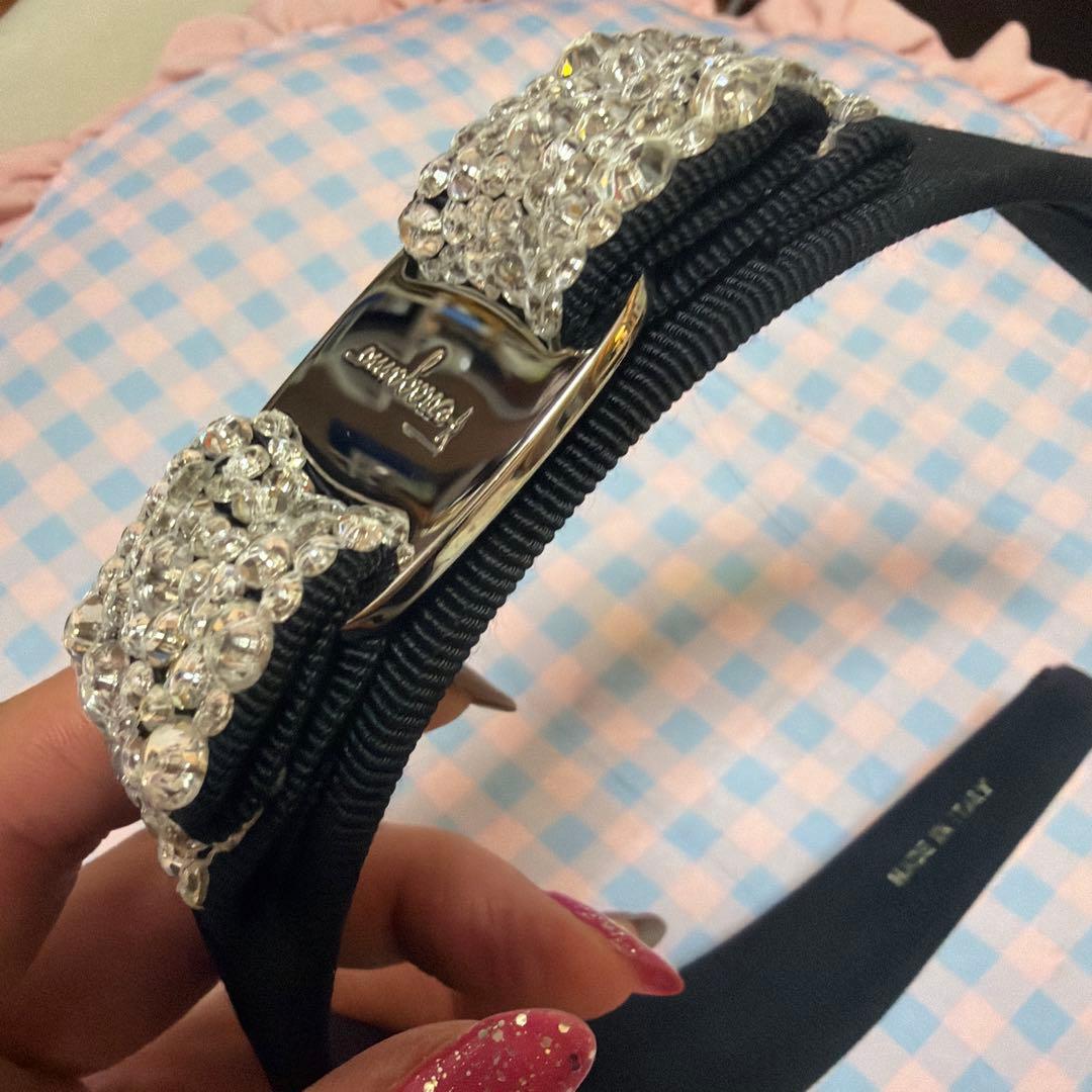 Ferragamo ラインストーン カチューシャ 美品 ブラック