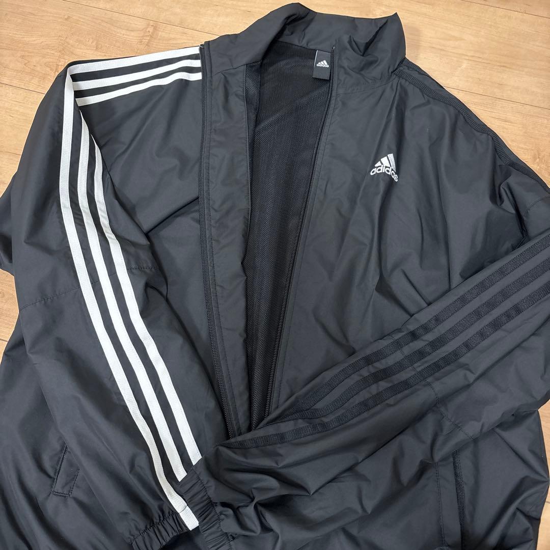 未使用　別注　adidas 撥水ブラックジャージ　ウインドブレーカー上下セット