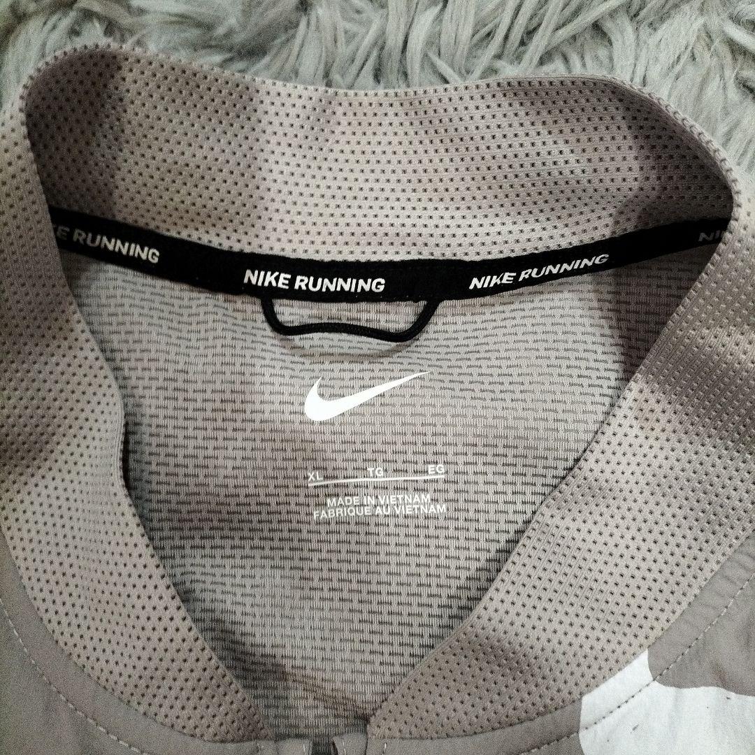 NIKE×Nathan Bell ナイキ×ネイサンベル　コラボ　ジャケット