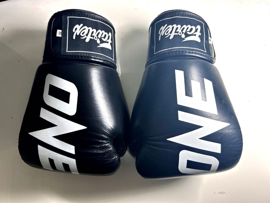 ★⭐︎ONE x Fairtex Boxing Gloves⭐︎★