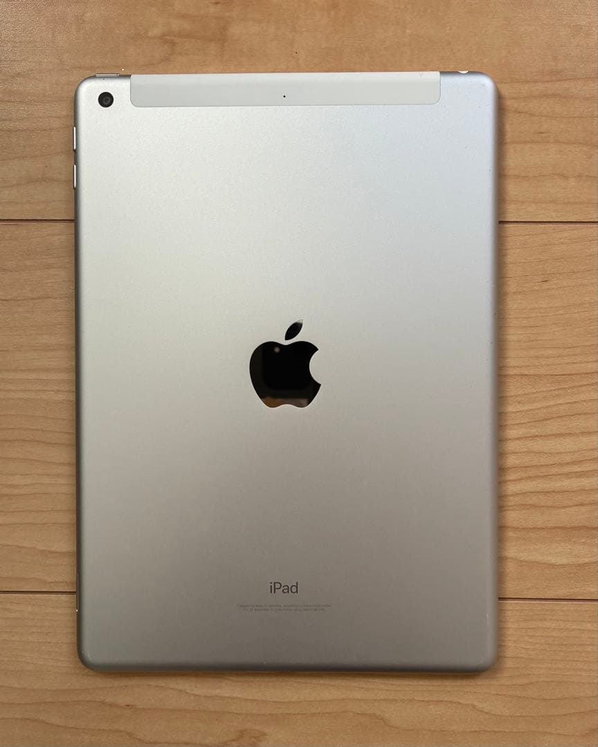 【やや美品】Apple iPad 第9世代　シルバー 本体