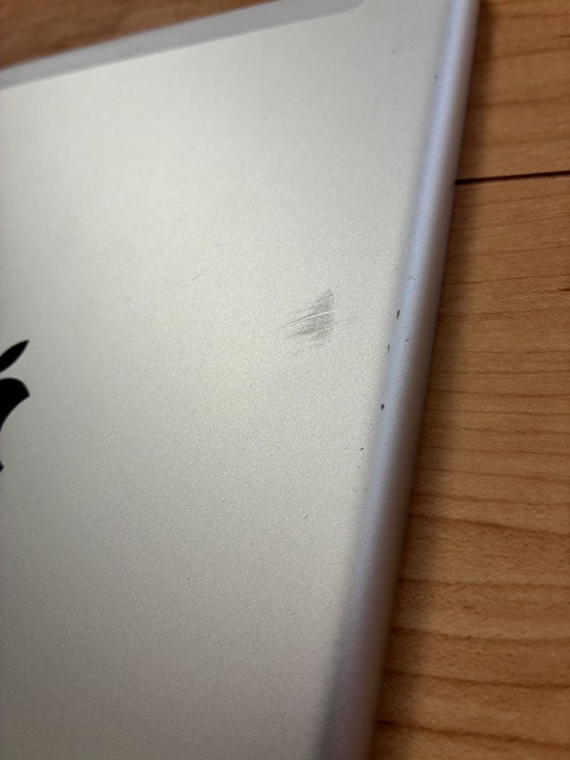 【やや美品】Apple iPad 第9世代　シルバー 本体