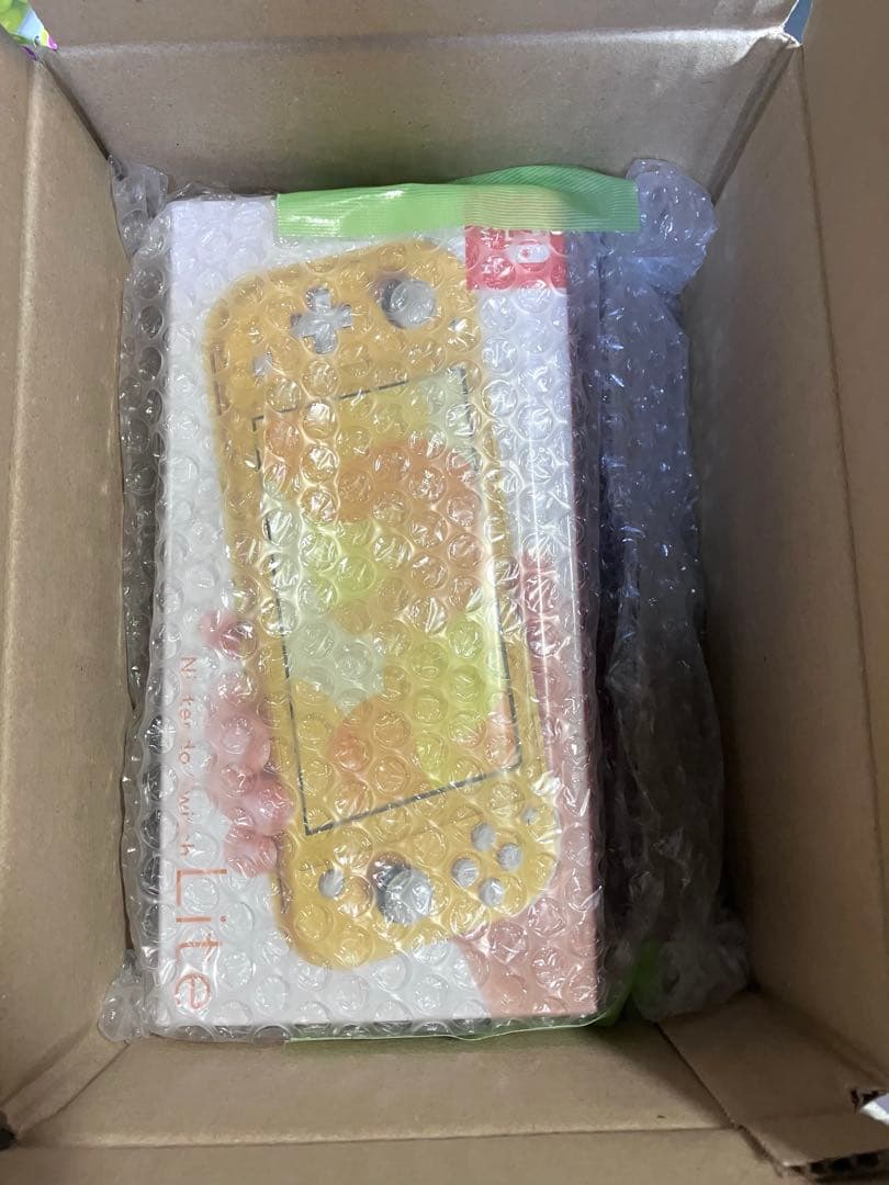 【シュリング未開封 】 Nintendo Switch Lite イエロー