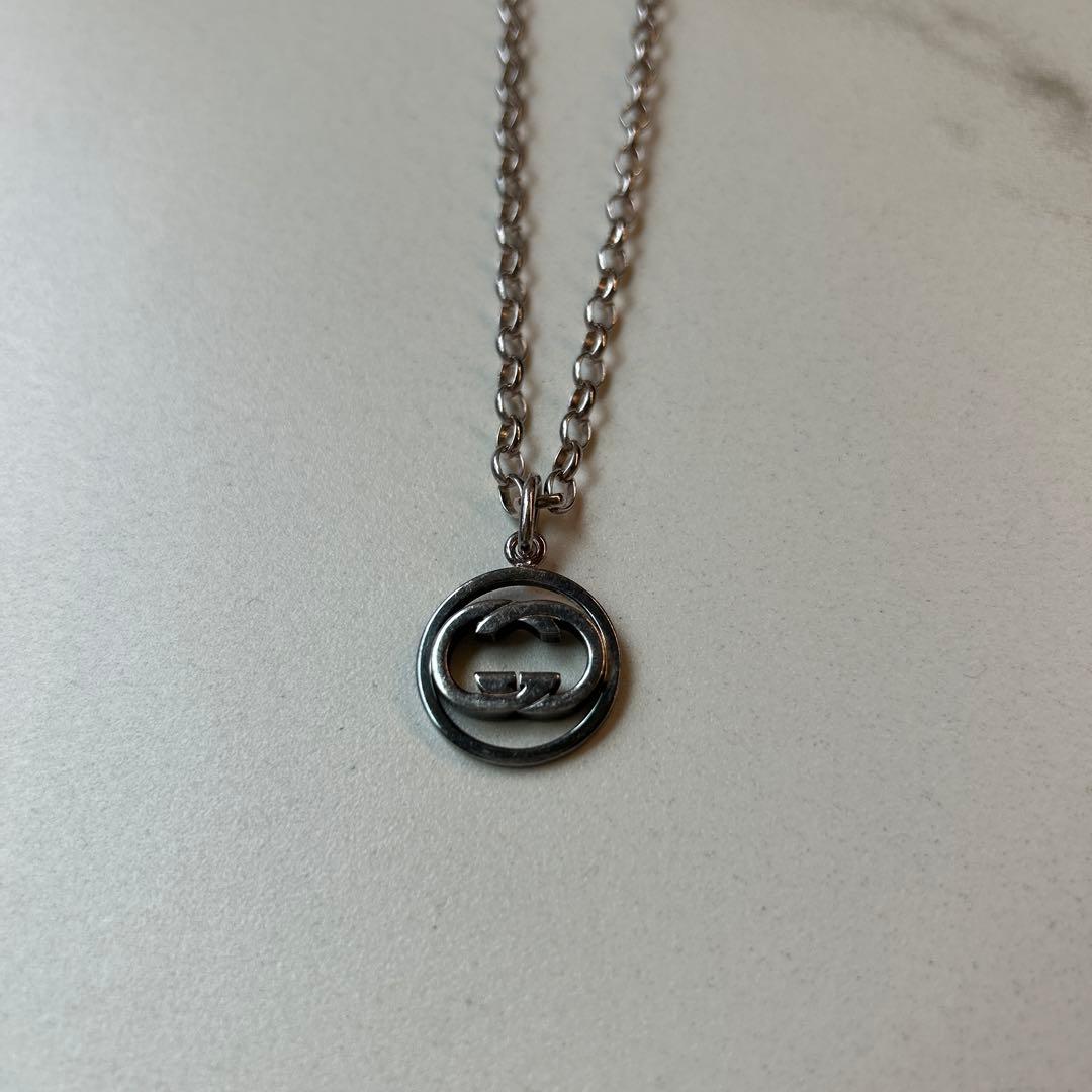 Gucci ロゴペンダント インターロッキングG ネックレス　シルバー