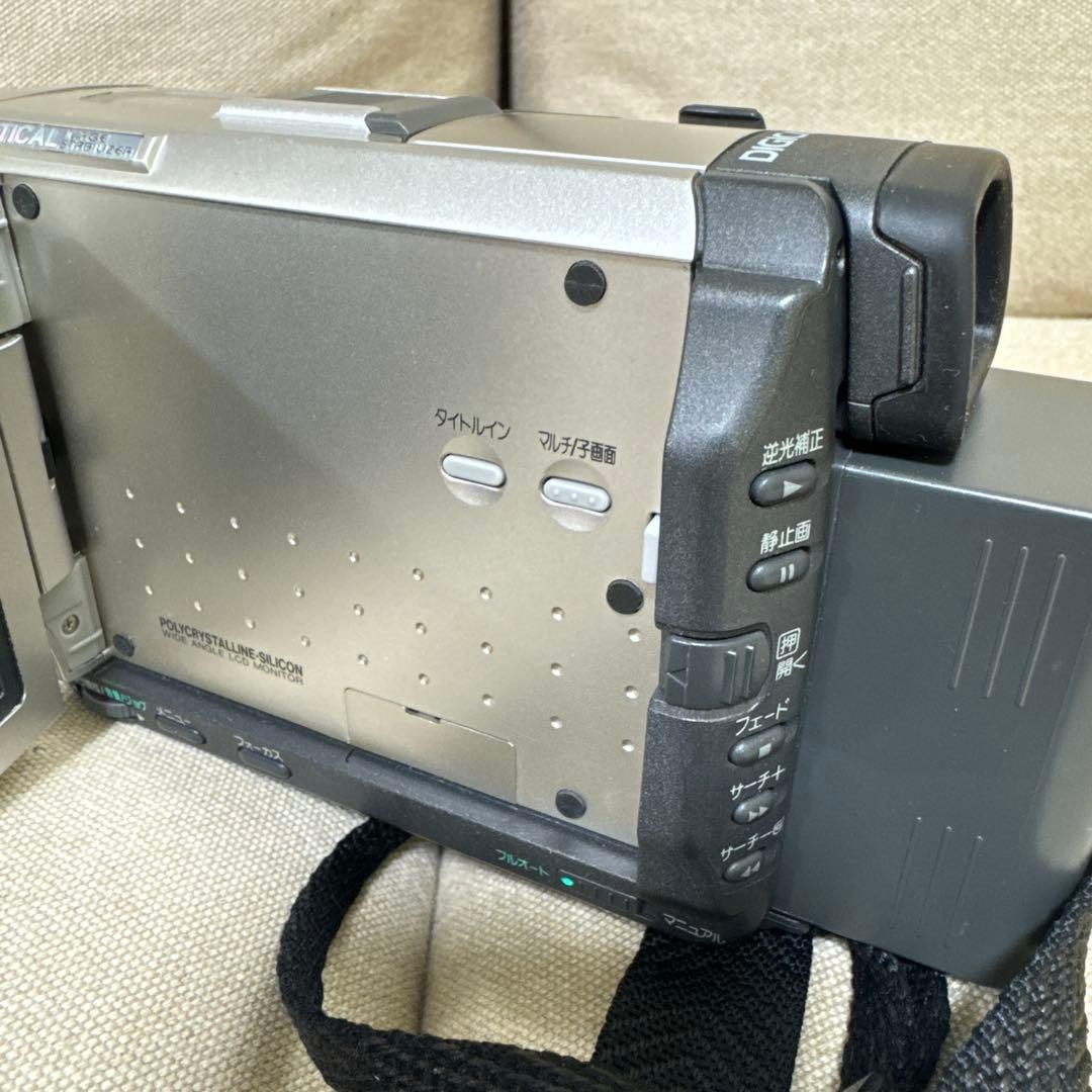 Panasonic ビデオカメラ NV-DS200