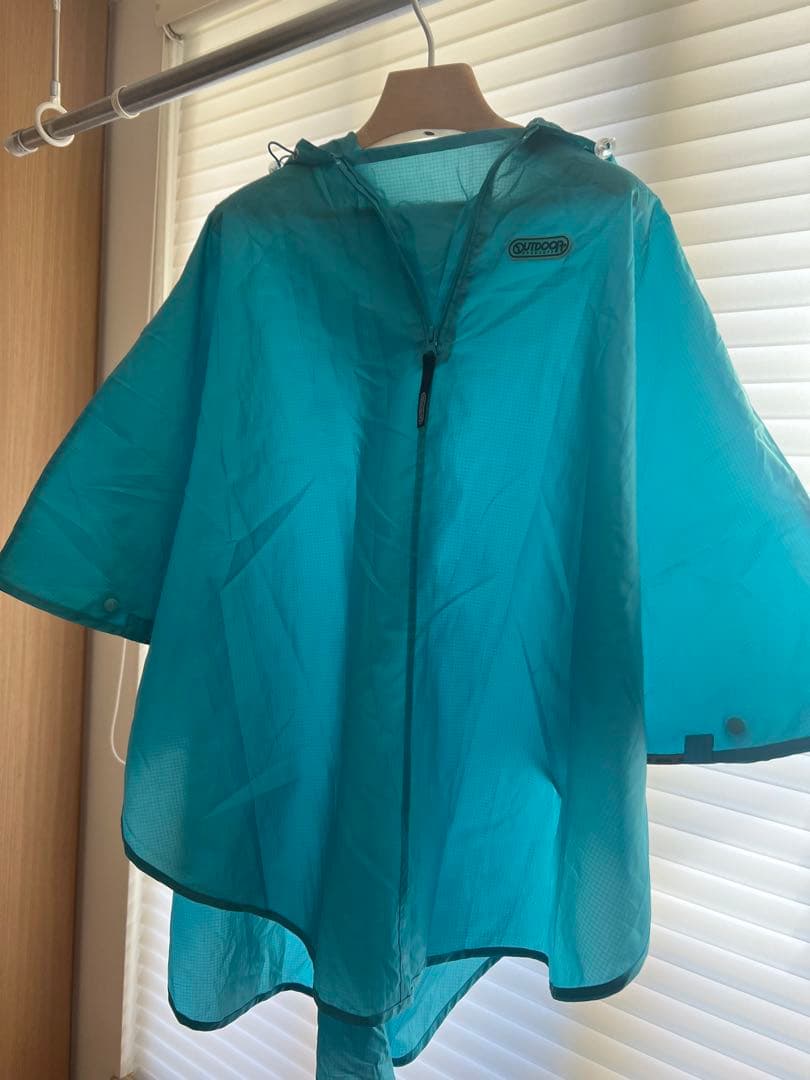 mont-bell レインウェア140センチ　AQAウェットスーツセット売り