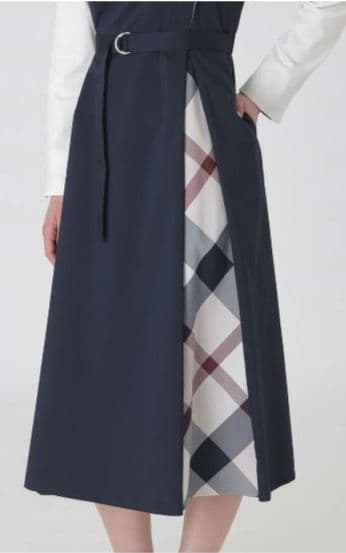 ブルーレーベルクレストブリッジ今期プレーンストレッチツイルビスチェドレス