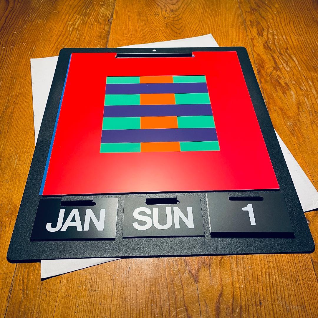 その他 MoMA Perpetual Calendar Dan Reisinger