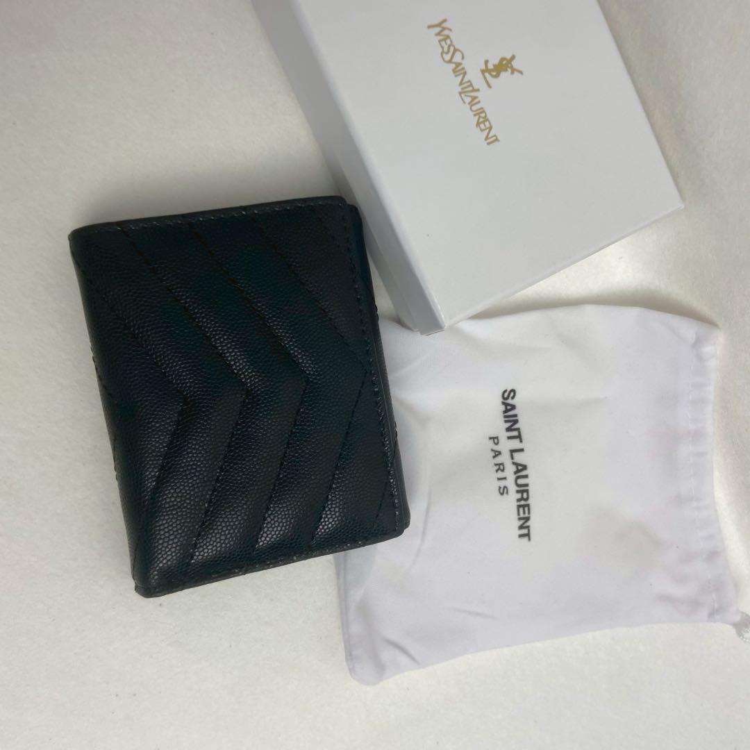 SAINT LAURENT三つ折り財布ブラックレザーVステッチゴールドロゴ中古品