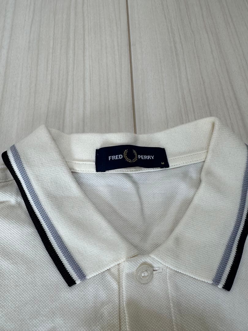 FRED PERRY ホワイト長袖ポロシャツ M