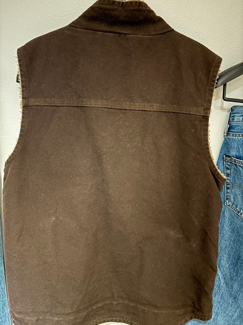 Carhartt ボアベスト 3.3まで価格