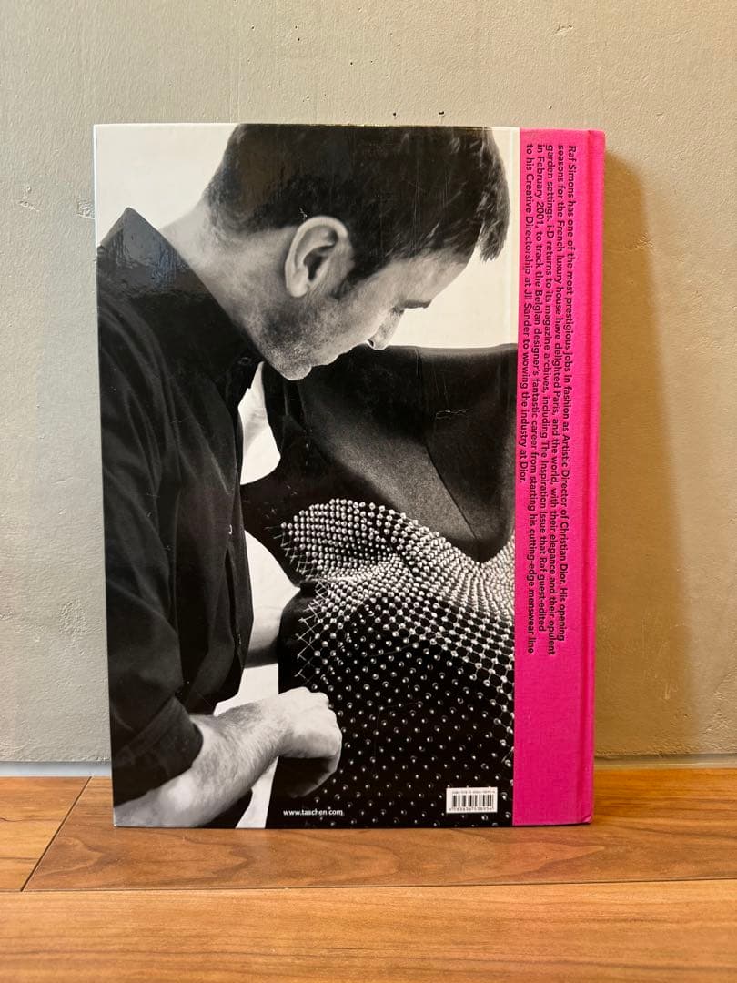 Raf Simons ラフシモンズTASCHEN 写真集