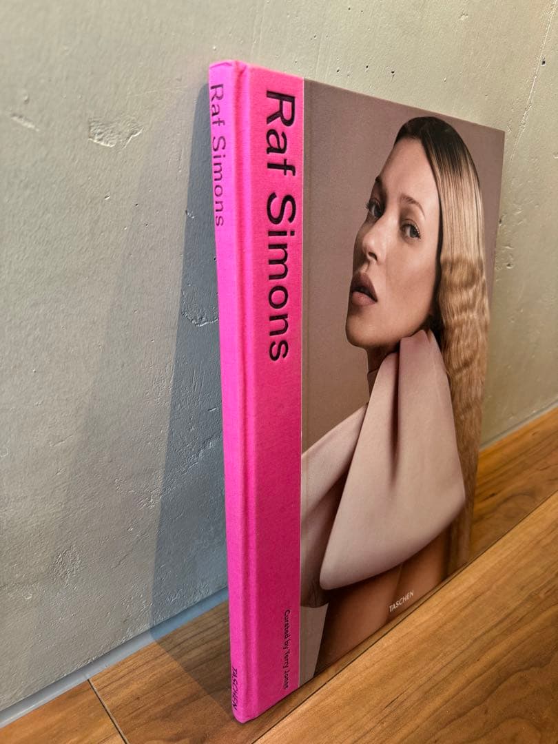 Raf Simons ラフシモンズTASCHEN 写真集