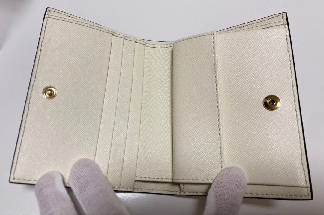 【美品】MARNI 二つ折財布　マルチカラー