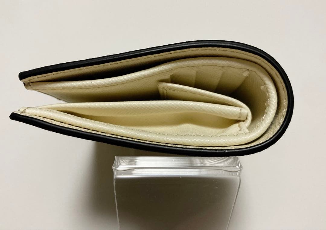 【美品】MARNI 二つ折財布　マルチカラー