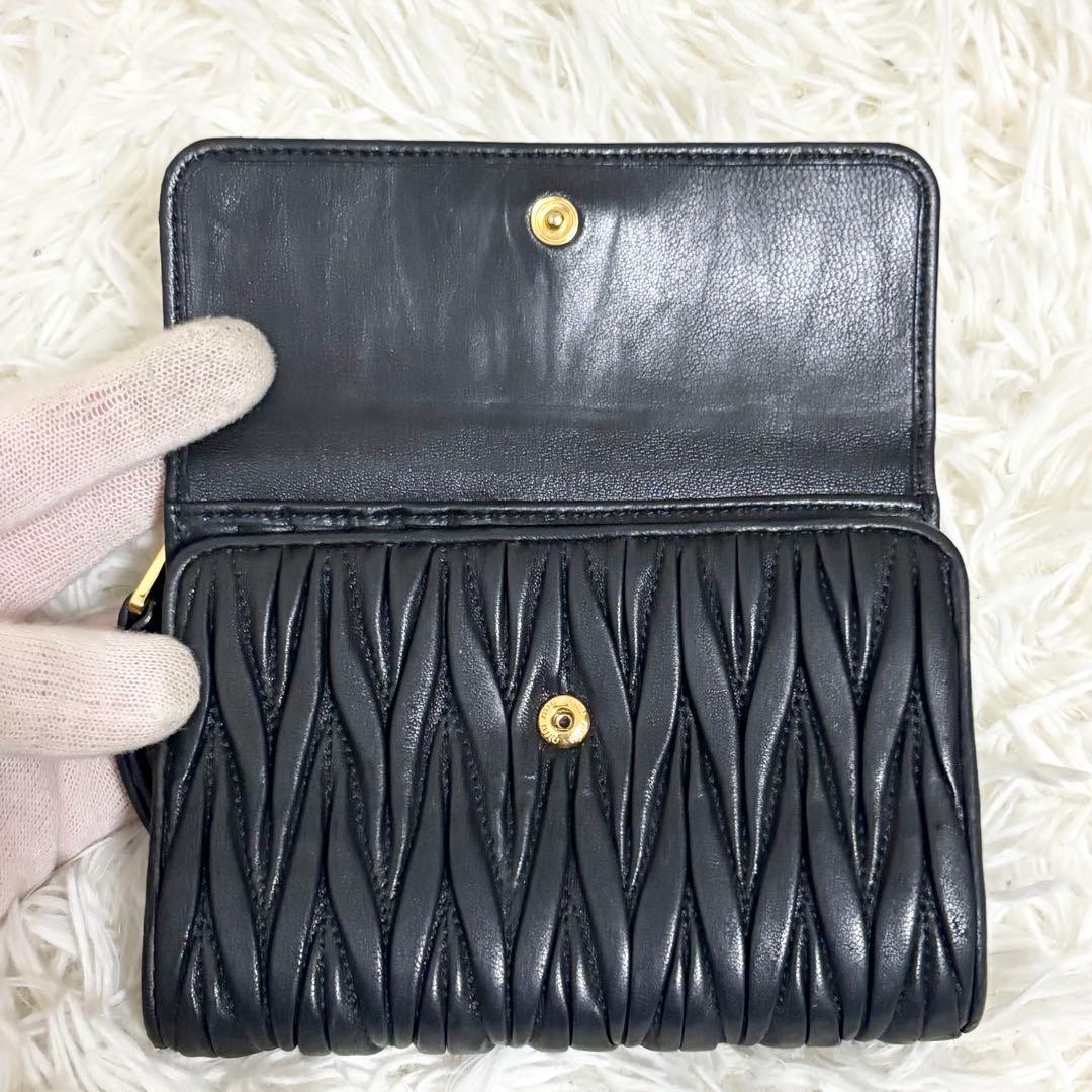 美品✨miumiu ミュウミュウ マテラッセ 折り財布 黒 ブラック