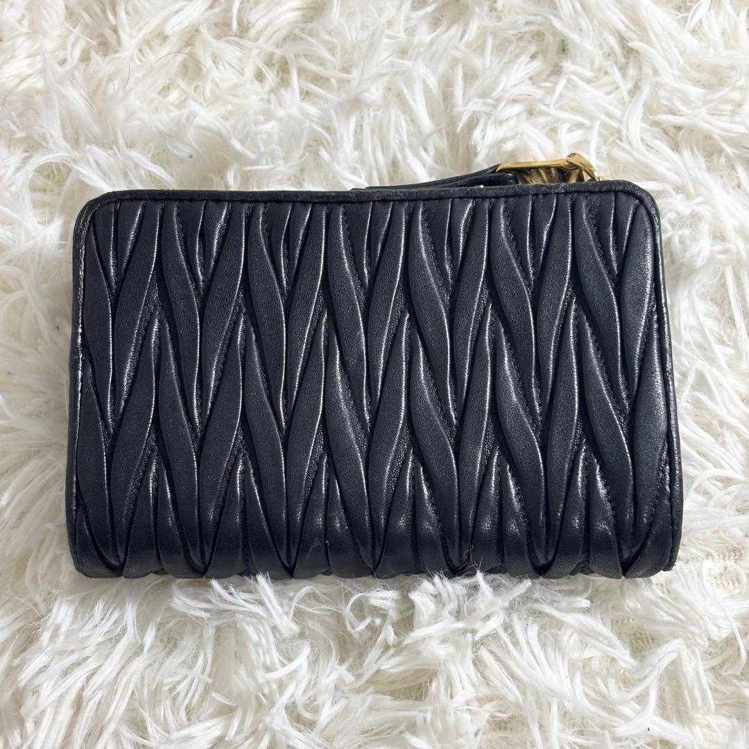 美品✨miumiu ミュウミュウ マテラッセ 折り財布 黒 ブラック