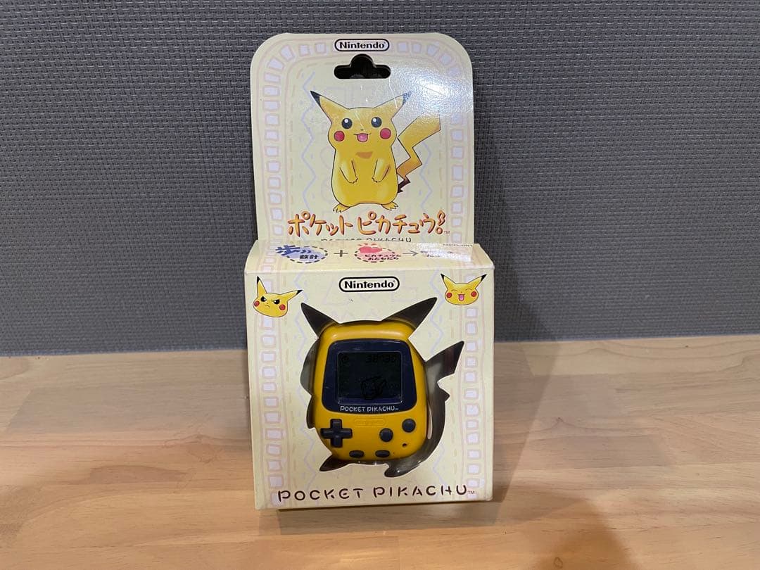 未使用　ポケット ピカチュウ　任天堂 歩数計　万歩計