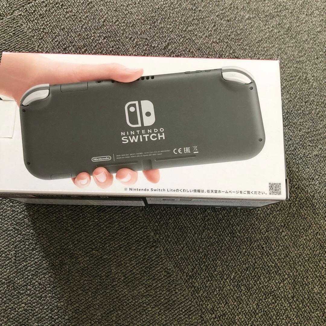 Nintendo Switchライト　グレー