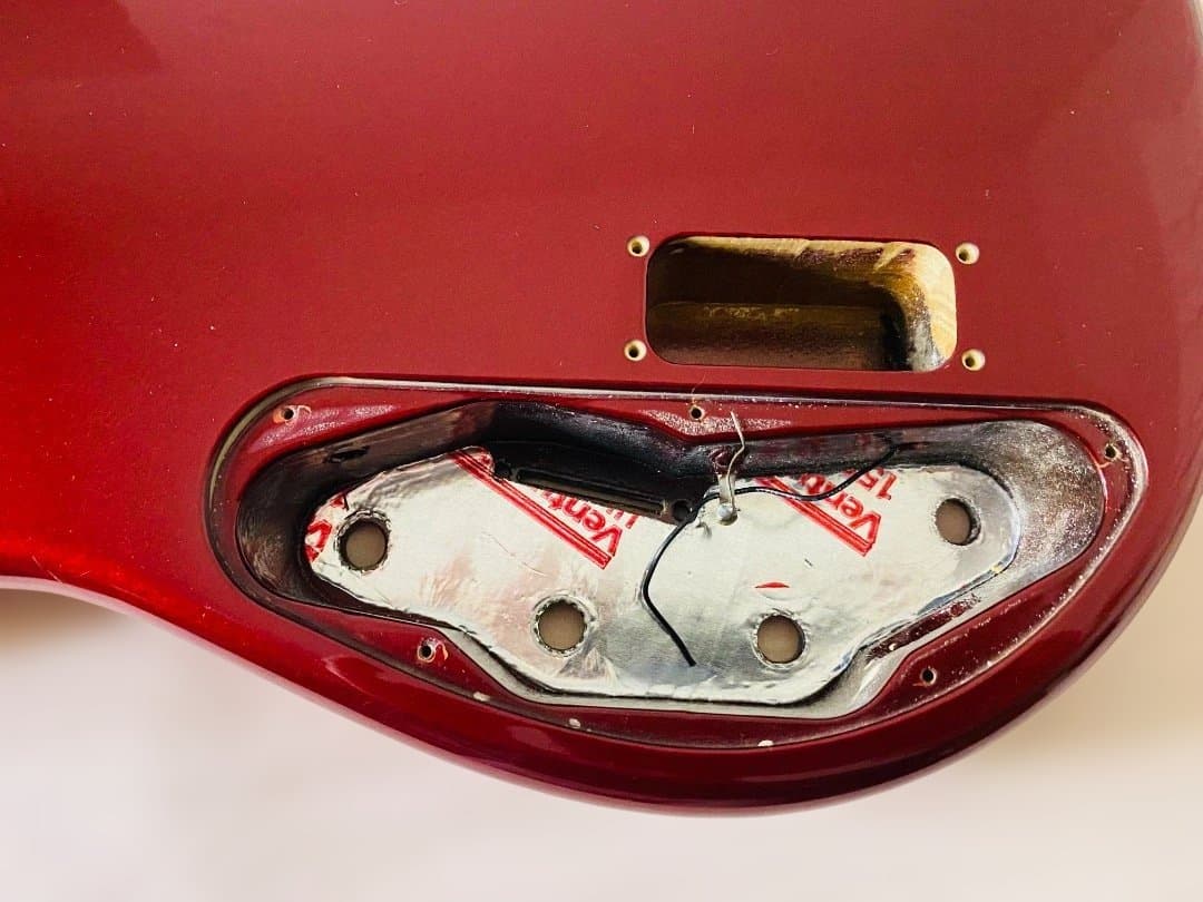 MUSICMAN STERLING USA エレキベースボディ メタリックレッド