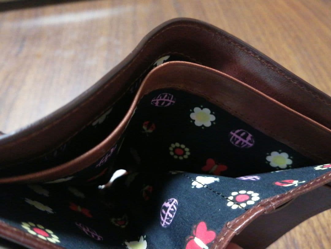 ANNA SUI アナスイ 2つ折りがま口財布 ブラウン