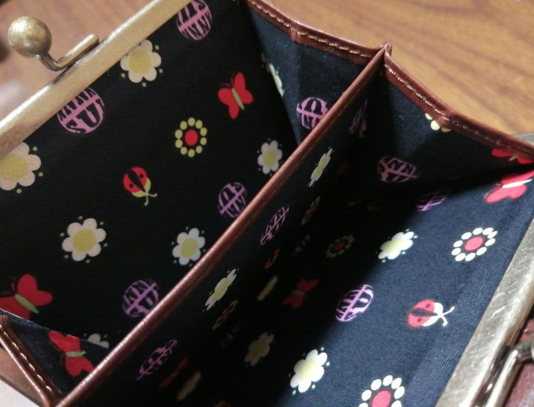 ANNA SUI アナスイ 2つ折りがま口財布 ブラウン