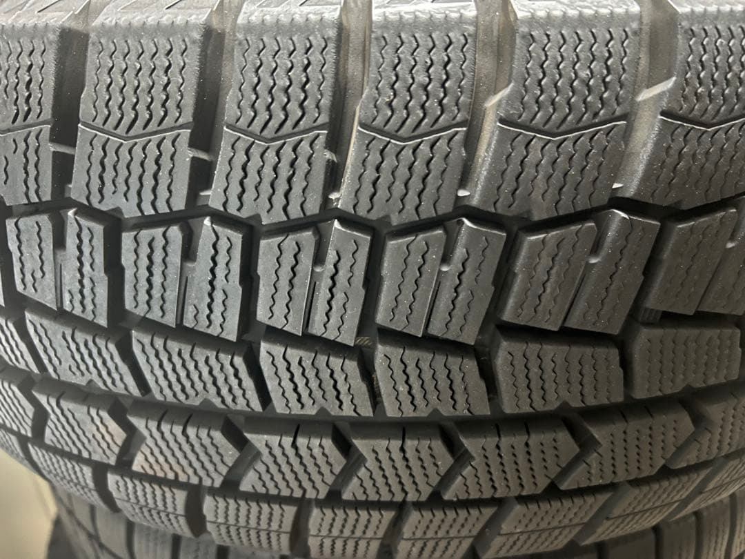 225/55R/17 DUNLOP スタッドレスタイヤ ホイール付き4本セット