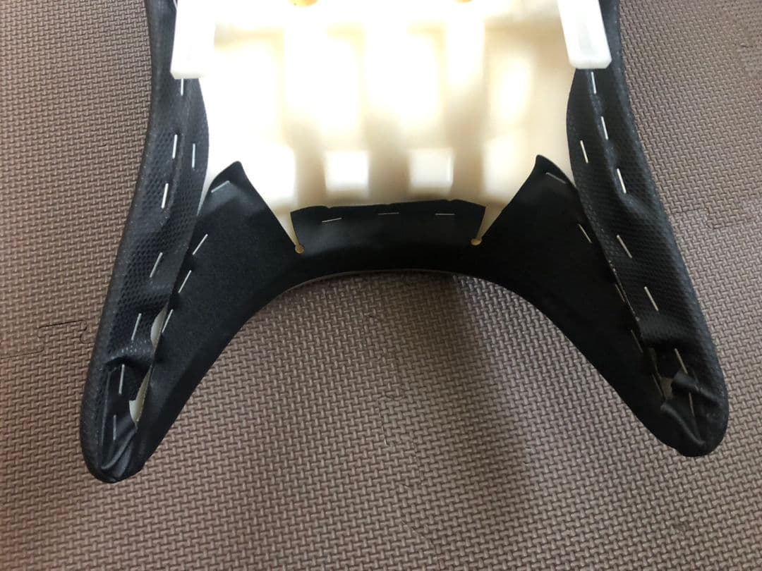 スズキグラディウス★バイクシートほぼ新品
