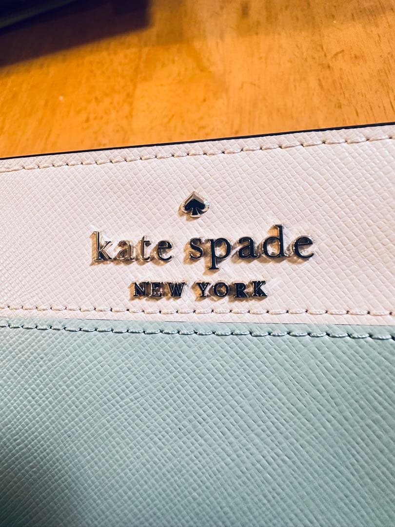 ◆kate spade NEW YORK◆二つ折り財布◆ライトブルー＆ホワイト◆