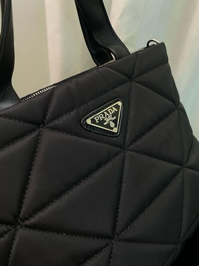PRΑdA キルティングショルダーバッグ ブラック