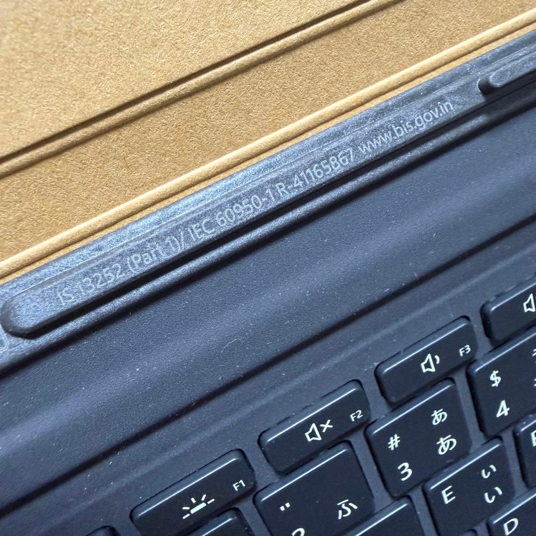 ②純正中古美品 Microsoft Surface Go タイプカバー 1840