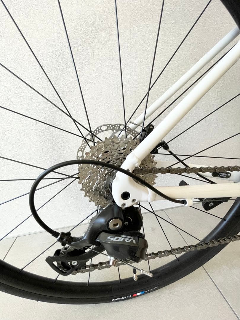 い*と様 【ほぼ新品・付属品多数】TREK DOMANE AL3 サイズ49 ホ