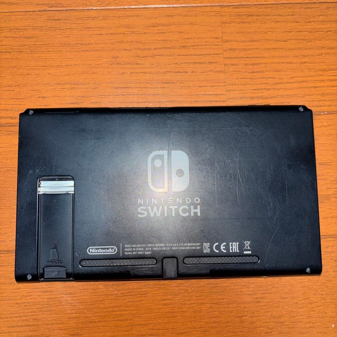 Nintendo Switch グリーン/レッド本体