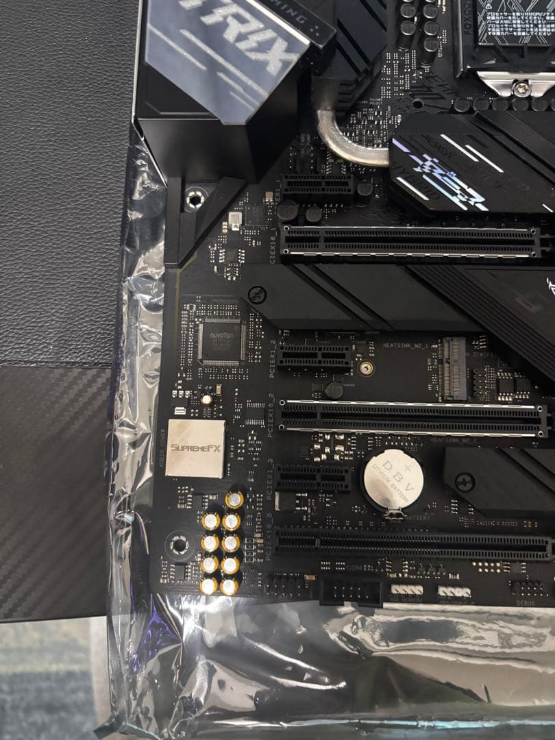 ASUS ROG STRIX Z490-F GAMING マザーボード