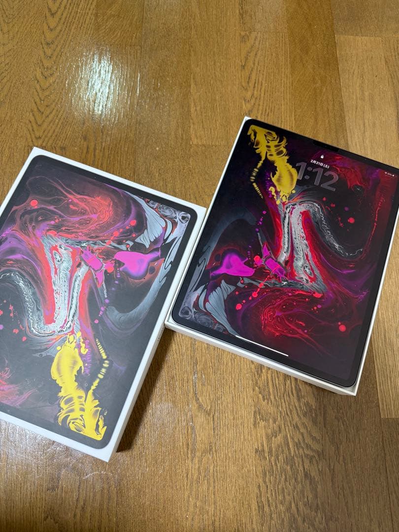 iPad Pro 12.9インチ (第3世代) スペースグレー、フルセット