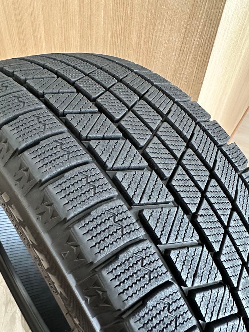 【送料無料】2023年製245/40R19スタッドレスブリヂストンVRX3 2本