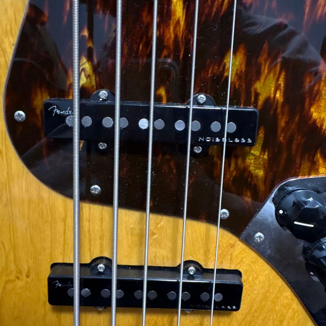 Fender deluxe Jazz bass Ⅴ 新井和樹
