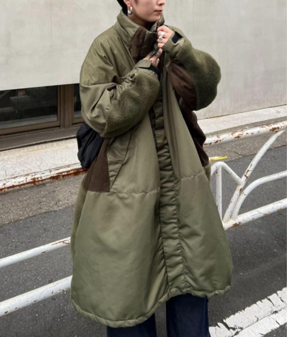 etsinta エシンタ　モンスター中綿オーバーコート　グリーン系