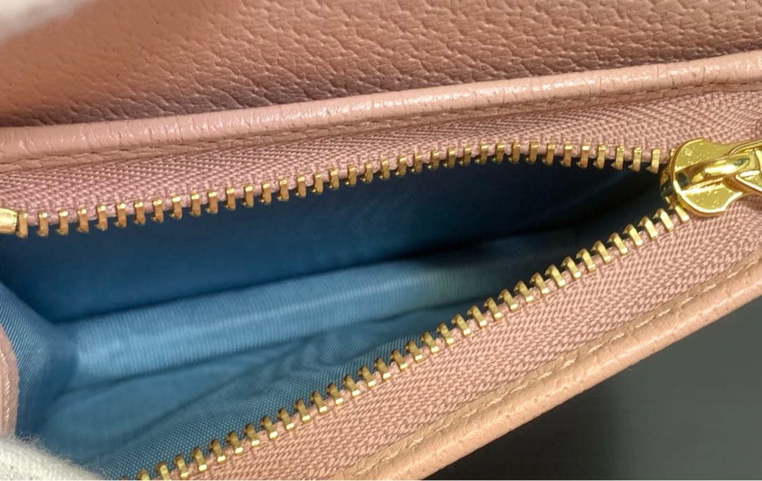 【新品未使用】GUCCI フローラルエンブロイダリー 二つ折り 財布