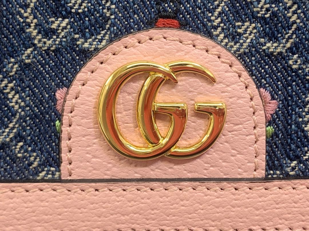 【新品未使用】GUCCI フローラルエンブロイダリー 二つ折り 財布