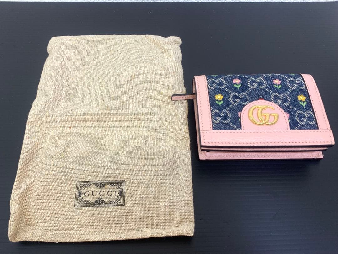 【新品未使用】GUCCI フローラルエンブロイダリー 二つ折り 財布