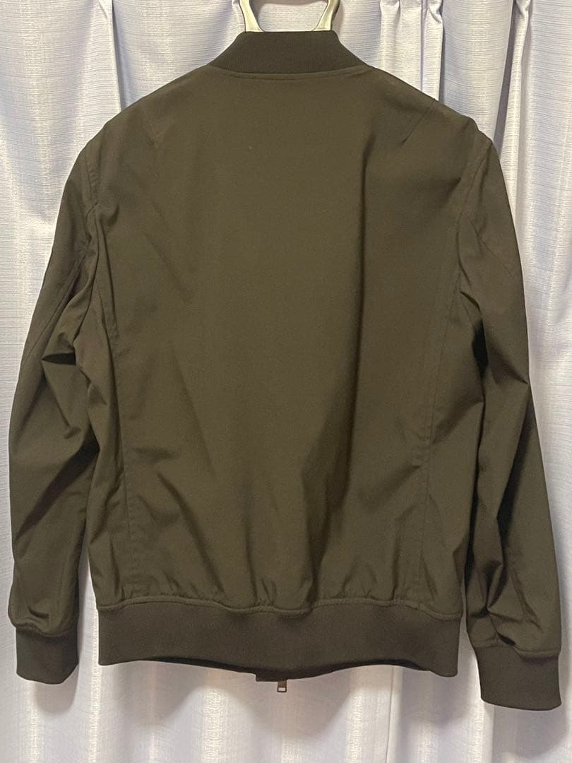 ブラックレーベルクレストブリッジ　美品 MA-1 ブルゾン　Mサイズ