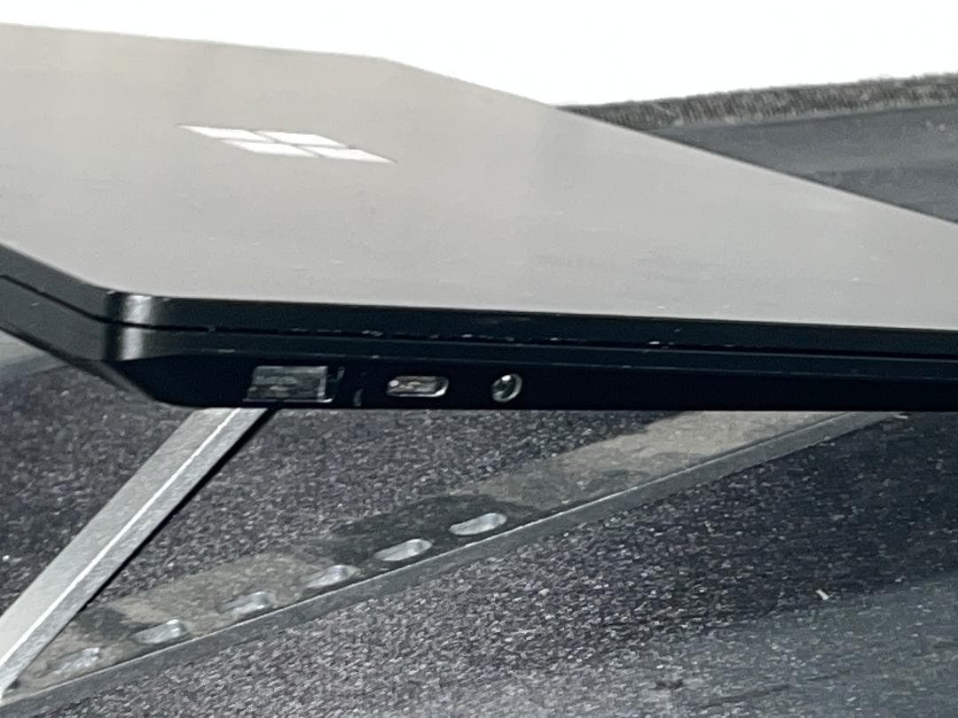 Microsoft Surface Laptop 4 /i7 11世代